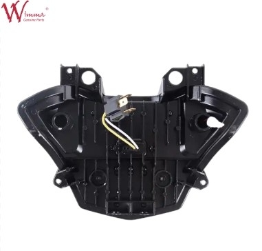 কাওয়াসাকি Z650 এবং Versys X300 এর জন্য LED হেডলাইট একটি মসৃণ কালো